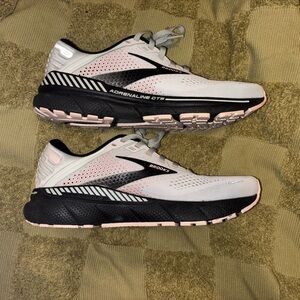 BROOKS RUNNING SHOES